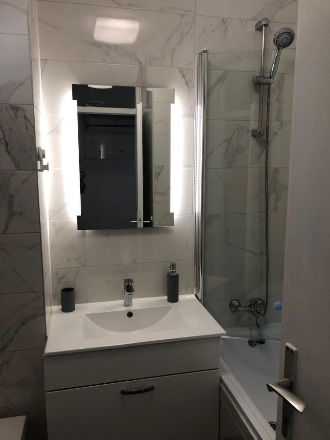 Apartman Valinor Miholascica Exterior foto
