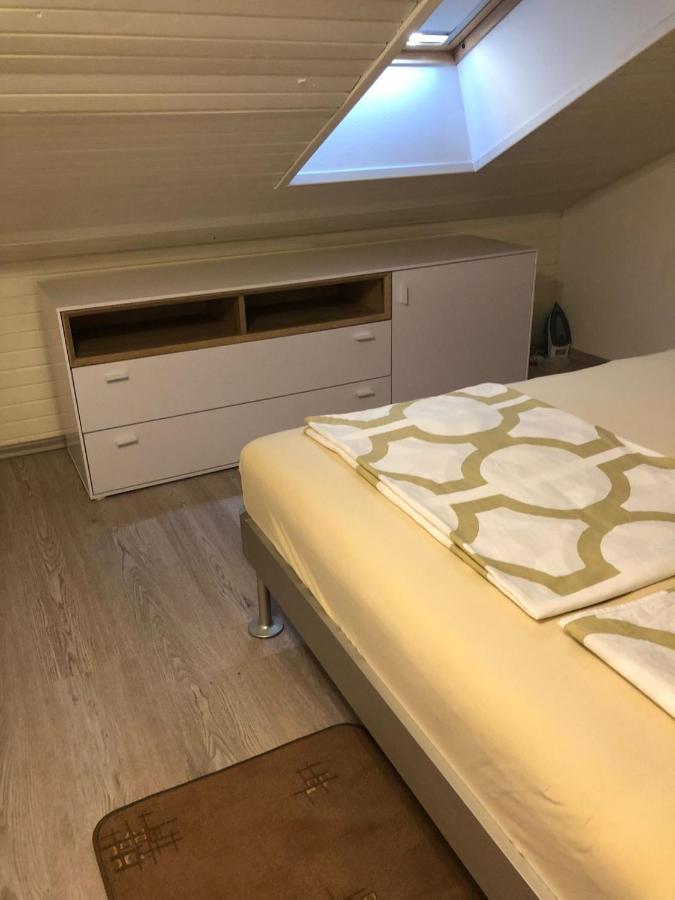 Apartman Valinor Miholascica Exterior foto