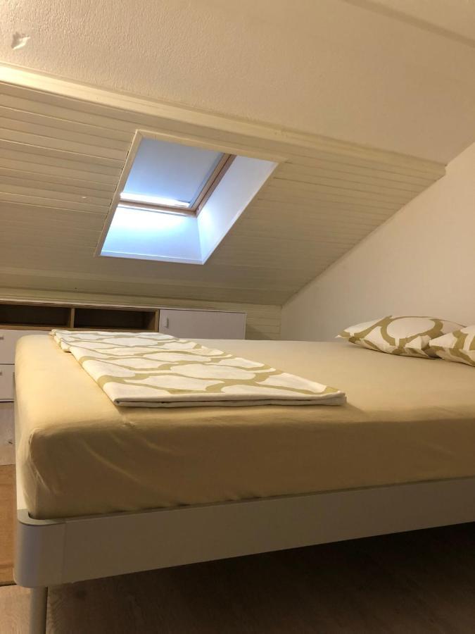 Apartman Valinor Miholascica Exterior foto