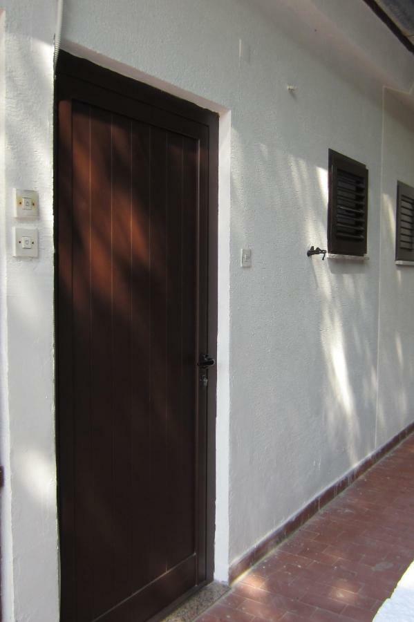 Apartman Valinor Miholascica Exterior foto