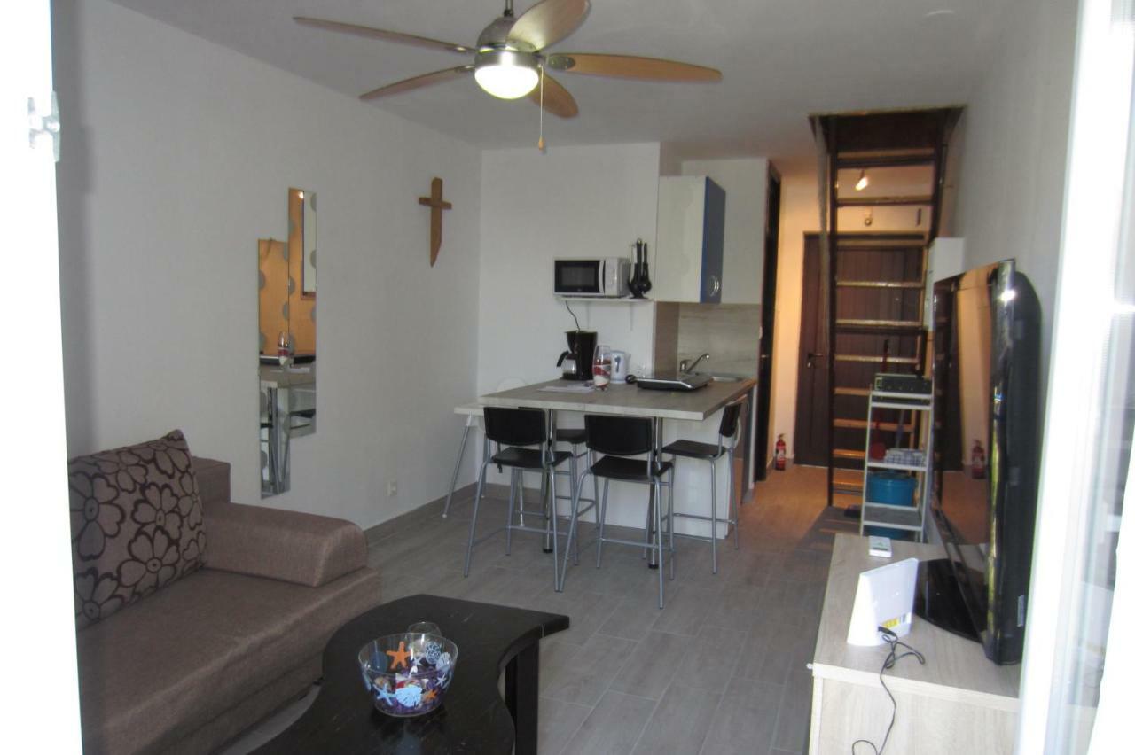 Apartman Valinor Miholascica Exterior foto