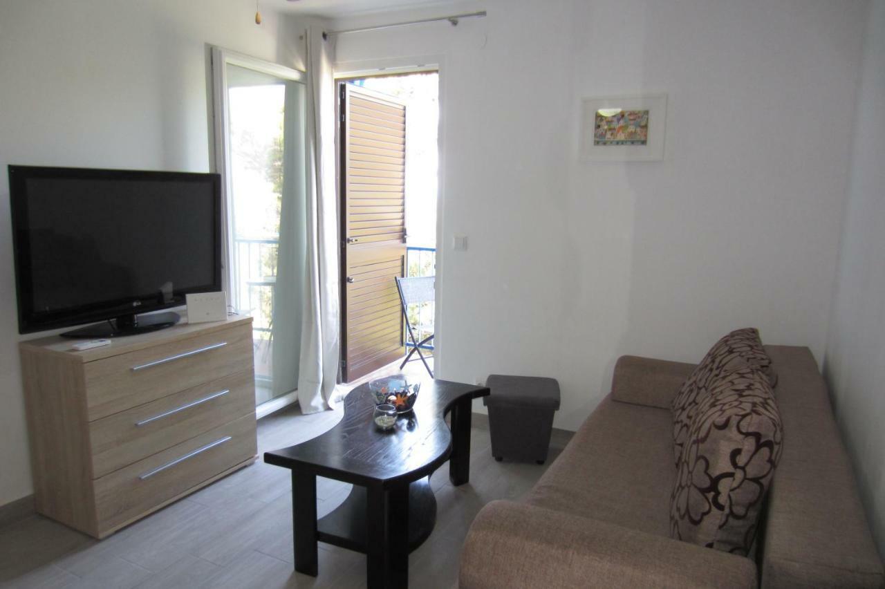 Apartman Valinor Miholascica Exterior foto
