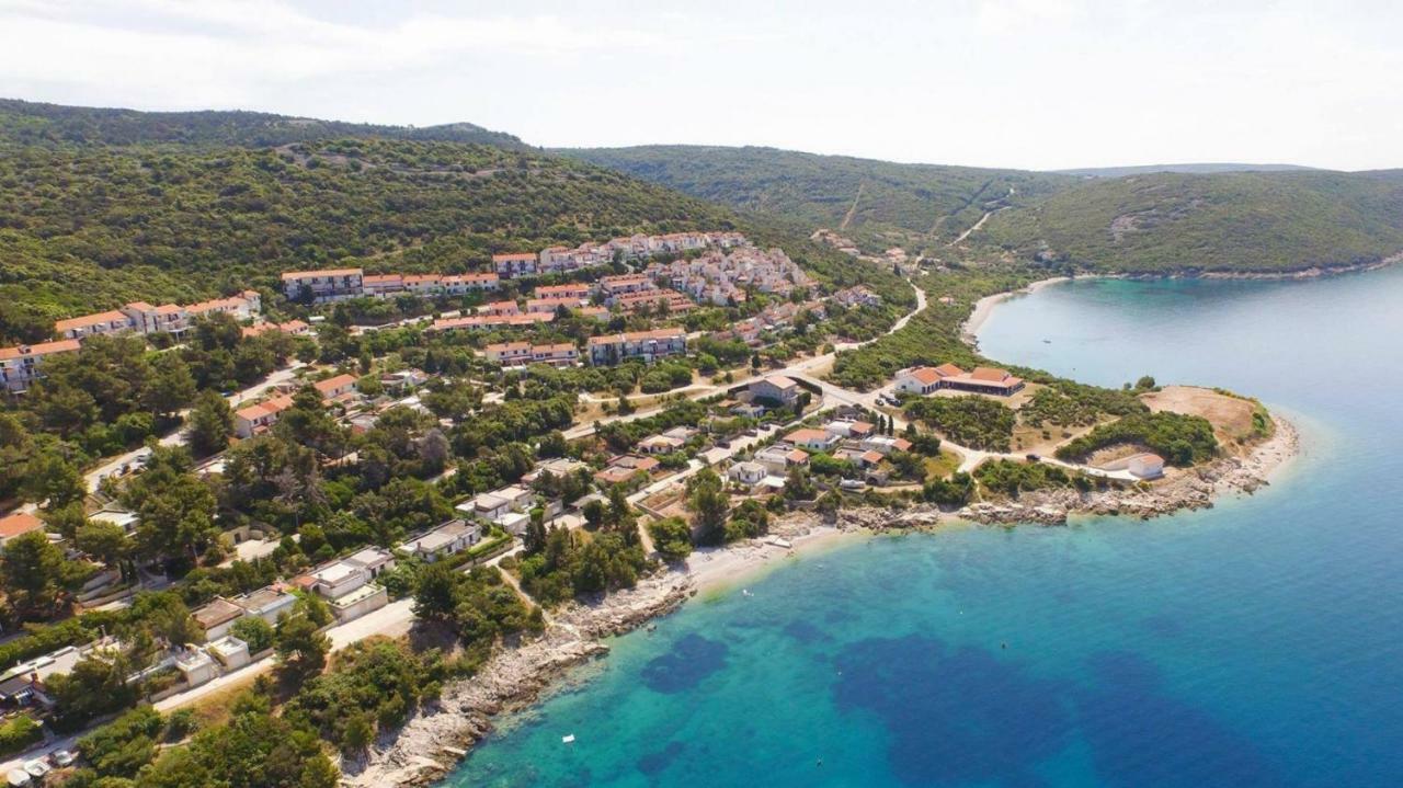 Apartman Valinor Miholascica Exterior foto